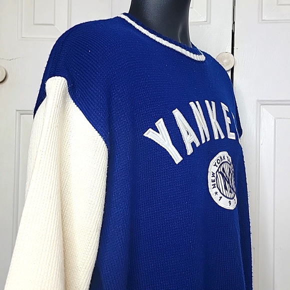 Cooperstown Collection by G III NY Yankees Crewneck Sweater XL Blue and White - Picture 5 of 7